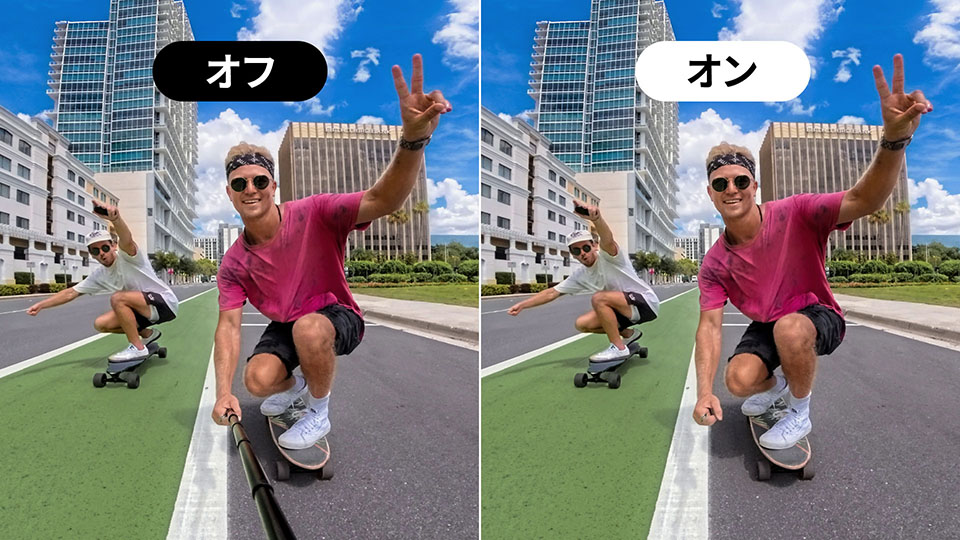 AIにより最終的に自撮り棒が消えている比較画像