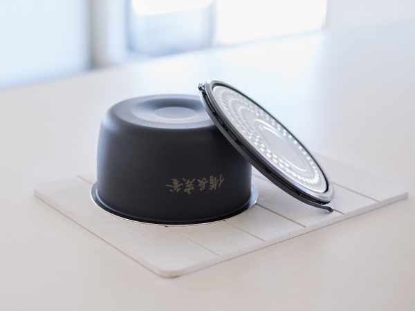 ふた加熱板と内釜イメージ