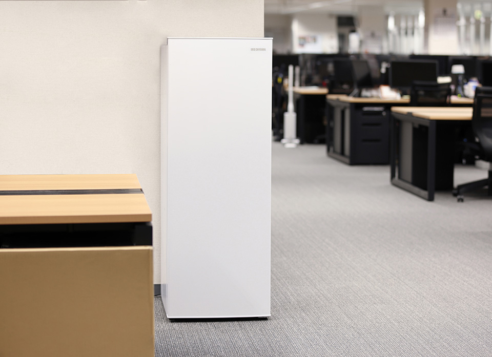 アイリスオーヤマ IRSN-14A-W 【右開き】142L 1ドア冷蔵庫 ホワイト