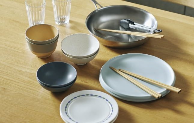 2人分の食器と調理器具がまとめて洗える