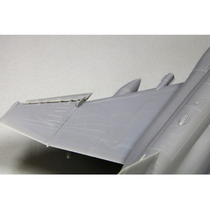 ファインモールド 1/72アメリカ空軍 F-4E戦闘機 (後期型) “クラーク エアベース” FF06ｱﾒﾘｶF4Eｸﾗ-ｸｴｱﾍﾞ-ｽ-イメージ11