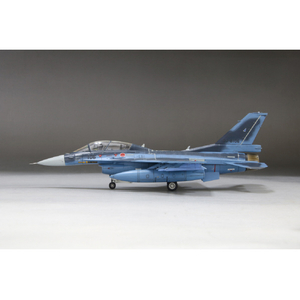 ファインモールド 1/72 航空自衛隊 F-2B 戦闘機 (w/ パイロット) FF09ｸｳｼﾞF2BｾﾝﾄｳｷWﾊﾟｲﾛﾂﾄ-イメージ6