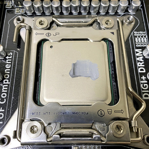 Thermal Grizzly OC用高性能伝熱グリス 1．5ml Hydronaut TG-H-015-R-イメージ2