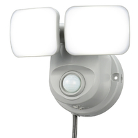 オーム電機 LEDセンサーライト 人感・明暗 コンセント式 2灯 OSE-LS800