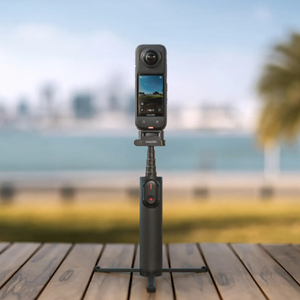 insta360 折りたたみ式内蔵三脚付き自撮り棒リモコンキット(1/4インチマウント) CINSEAVE-イメージ7