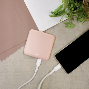 クオリティトラストジャパン TYPE-C1ポート/USB1ポート モバイルバッテリー(5000mAh) CHOOSE FUN オリジナル ピンク QTC-0505EDPK-イメージ4