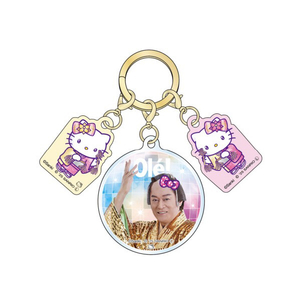 ケイカンパニー マツケンサンバ×ハローキティ 3連アクリルキーホルダー オレ! ﾏﾂｹﾝｷﾃｲ3ﾚﾝｱｸﾘﾙｱKHｵﾚ-イメージ1