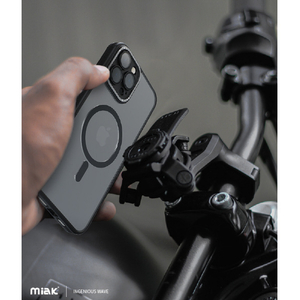 miak iPhone 14 Pro用レンズガード一体型MagSafe対応クリアケース スモーキークリア MA52167I14P-イメージ15