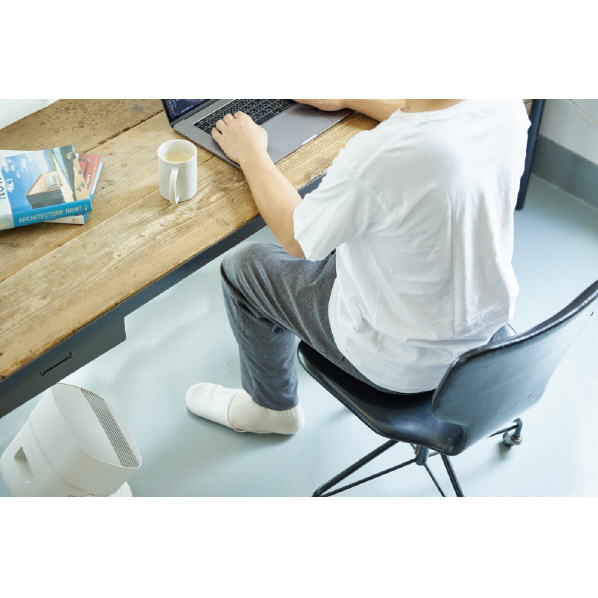 シロカ リモコン付サーキュレーター e angle select HOT&COOL SH-CD151 E3 50/60Hz を搭載 冷気や暖気をお部屋に効率的に循環することができ 節電にも繋がります