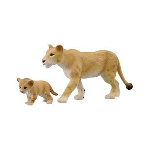 人気のライオンと一緒に遊べる、ライオン（メス）と子どものセットが登場! ●動物の多様性や特徴を立体的に知ることができる、楽しく遊べる動物フィギュアです。 ●メスライオンは口が動きます。 ●かわいらしい