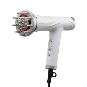 ●ヤーマン史上初※1、「美顔器機能」を搭載し、リフトケア※2も叶えるドライヤー。 ●髪を乾かすためだけのドライヤー時間を、顔、頭皮、髪の土台から美しくなるためのリフト※2の習慣に。 ●髪の根元まで届く