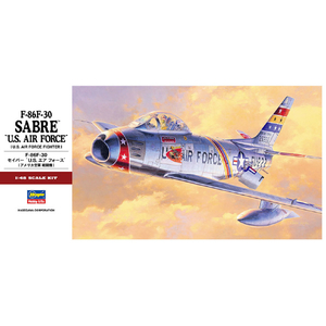 ●F-86セイバーは、P-51Dムスタングの後継機として開発されたジェット戦闘機で、試作機XP-86が1947年10月1日に初飛行を果たしました。 ●F-86Eは、最初の量産型F-86Aの改良型でJ-