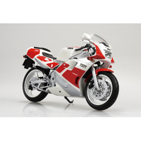 アオシマ Yamaha TZR250 '89 シルキーホワイト/ファインレッド AﾊﾞｲｸｶﾝｾｲﾔﾏﾊTZR50SWFR