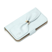 PGA iPhone 13 Pro用フリップカバー アリエル PG-DFP21N07ARL
