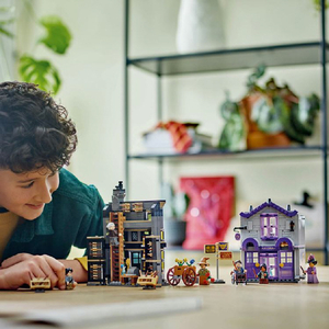 レゴジャパン LEGO 76439 オリバンダーの店とマダム・マルキンの洋装店 76439ｵﾘﾊﾞﾝﾀﾞ-ﾉﾐｾﾄﾖｳｿｳﾃﾝ-イメージ8