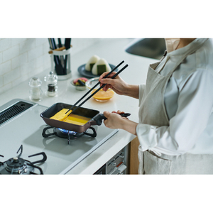 サーモス デュラブルプレミアムシリーズ玉子焼きフライパンKFP ブラウンゴールド KFP-013EBWG-イメージ3