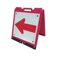 仙台銘板 ソフトサインボードミニ 白／赤プリズム反射 矢印 FC927HA-8184844