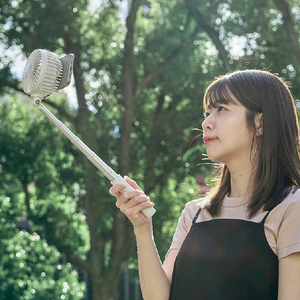 Life on Products 自撮り棒にもなるハンディファン リリーホワイト LCAF040-LW-イメージ2