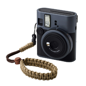 エレコム instax(チェキ)miniシリーズ用 ハンドストラップ/ロープ編み ブラウン IC-STHKNBR-イメージ2