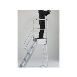 トラスコ中山 折りたたみ式作業用踏み台 高さ1.50m FC211HF-1157856-イメージ2