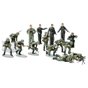 【ドイツ兵が15体セットで登場!】 ●車輌と組み合わせて情景作りが楽しめる、ドイツ国防軍兵士のプラスチックモデル組み立てキットです。 ●大戦初期の歩兵10体に加え、様々なスタイルの戦車兵5体をセット。