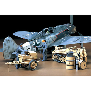 タミヤ 1/48 ドイツ 航空機用電源車 ケッテンクラート牽引セット 1/48 ミリタリーミニチュアシリーズ No.33 ﾀﾐﾔM48 ｹﾂﾃﾝｸﾗｰﾄ-イメージ1