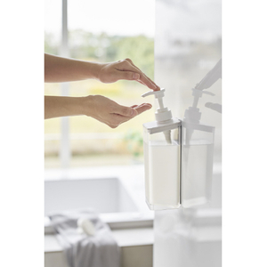 山崎実業 MIST たっぷり洗剤が出るマグネットディスペンサー コンディショナー ﾀﾂﾌﾟﾘMGﾃﾞｲｽﾍﾟﾝｻｺﾝﾃﾞｲｼﾖﾅ--イメージ3