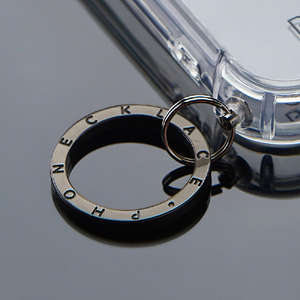 PHONECKLACE iPhone 13 Pro Max用ストラップ用リング付きクリアケース ガンブラックチャーム ガンブラックチャーム PN21617I13PMBK-イメージ3
