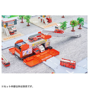 タカラトミー トミカビークルタウン 変形はしご消防車(トミカ付き) ﾄﾐｶﾋﾞ-ｸﾙﾀｳﾝﾊｼｺﾞｼﾖｳﾎﾞｳｼﾔ-イメージ7