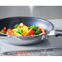 ウルシヤマ金属工業 クワトロプラスIH フライパン 26cm AKW0705 クワトロプラス\u2010IH軽量フライパン26cm全面４層構造,テフロン