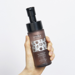 iroha INTIMATE WASH FOAM TYPE よもぎブレンドの香り ｲﾛﾊｲﾝﾃｲﾒ-ﾄﾌｵ-ﾑﾖﾓｷﾞﾌﾞﾚﾝﾄﾞ-イメージ2