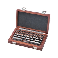 新潟精機 ブロックゲージセット 1級相当品 76個組 1S150802761相当174 FC809JM-8338099