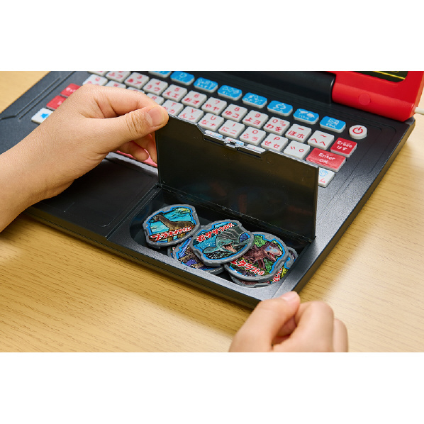 セガフェイブ メダルでバトル!!恐竜図鑑パソコンΩ(オメガ) ｷﾖｳﾘﾕｳｽﾞｶﾝﾊﾟｿｺﾝｵﾒｶﾞ セガフェイブ ｷﾖｳﾘﾕｳｽﾞｶﾝﾊﾟｿｺﾝｵﾒｶﾞ MYK1248362098(9620円)