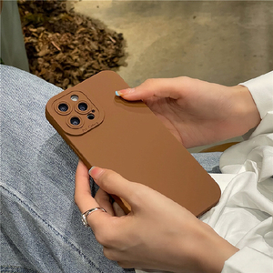 GAACAL iPhone 14 Pro用「オータムカラー」カメラ保護TPUケース ブラウン P00212BRQP-イメージ2