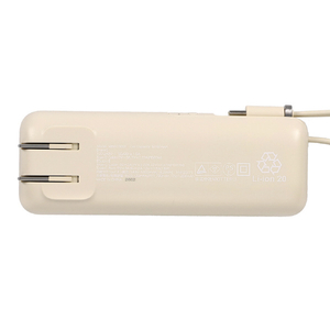 MOTTERU ACモバイルバッテリー 5000mAh アーモンドミルク MOT-MBAC5001-AM-イメージ3