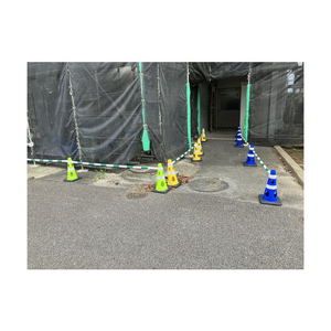 カーボーイ 点滅灯設置可能タイプ（上部切り欠き加工あり）　穴あきコーン４５０　 反射ホワイト　イエロー CHR-450YE-イメージ8