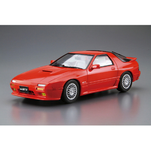 すべては、スポーツカーを操る愉しさを追加。 ●二代目のサバンナRX-7となるFC3Sは1985年10月に、先代SA22Cをフルモデルチェンジし登場しました。 ●全面刷新となったFC3Sはブリスターフェ