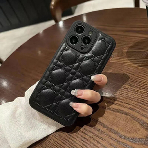 GAACAL iPhone 14用キルティングPUレザーケース ブラック P00273BKQ-イメージ2